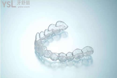 時代天使和隱適美的對比：