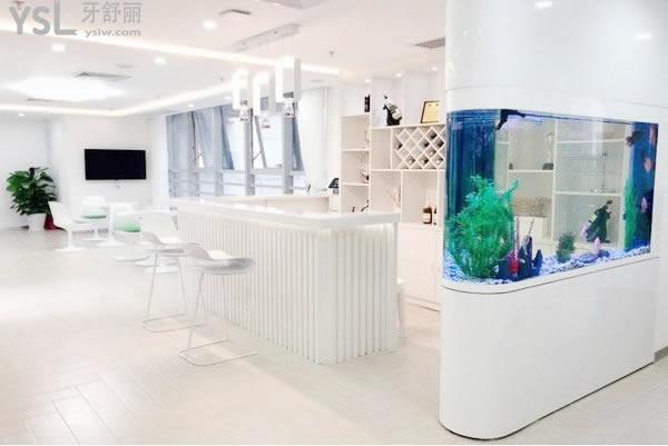 佛山品致口腔門診部茶水區(qū)