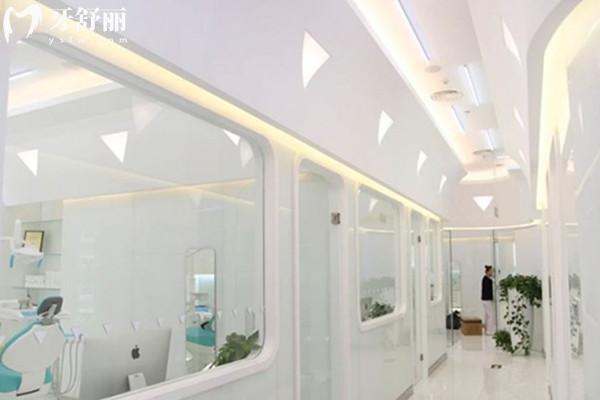 北京鈦植口腔院內(nèi)診室