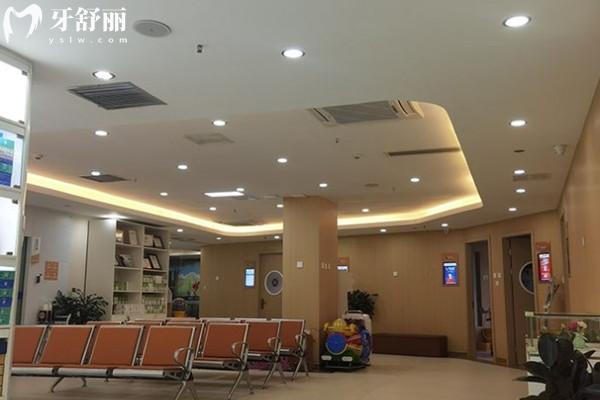 成都新橋口腔醫(yī)院<span style=