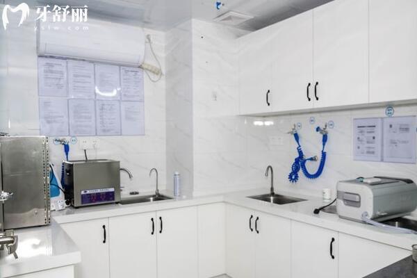 廣州大康橋口腔門(mén)診部消毒室
