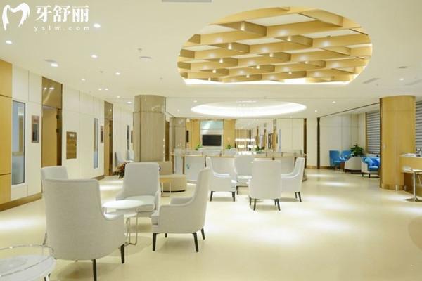 成都新橋口腔醫(yī)院等候區(qū)