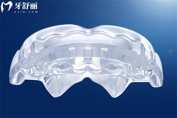 羅慕矯正器