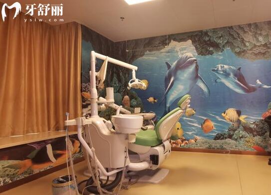 普寧新潮仁口腔門(mén)診部?jī)和\室