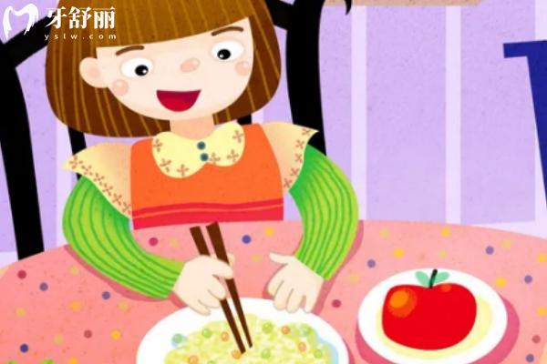 換牙期幼兒只吃軟不吃硬正確嗎？錯(cuò)！軟硬搭配才合適