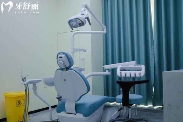 南寧嶺南口腔醫(yī)院治療室