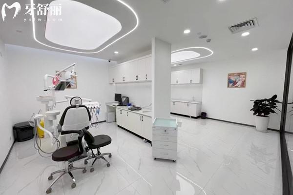 成都極美口腔收費(fèi)價(jià)格表