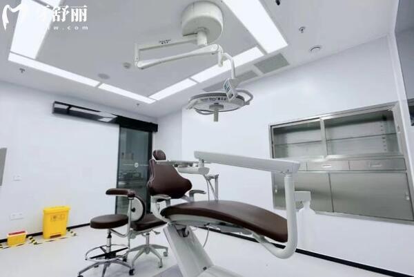 寧波東錢湖口腔醫(yī)院雖是私立,但看了醫(yī)生資質(zhì)+整體實力是真不錯