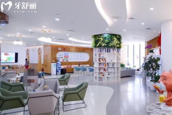 昆明松鼠口腔休息區(qū)