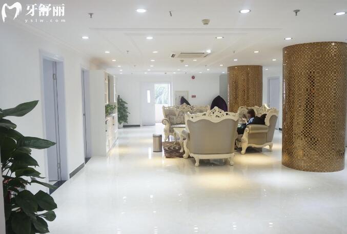 珠海九龍口腔醫(yī)院正規(guī)靠譜種植牙技術好,累計了眾多疑難種植病例
