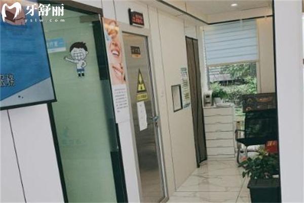 上海朗朗口腔連鎖價格表查詢:種植牙1500+牙齒矯正6399+收費實惠
