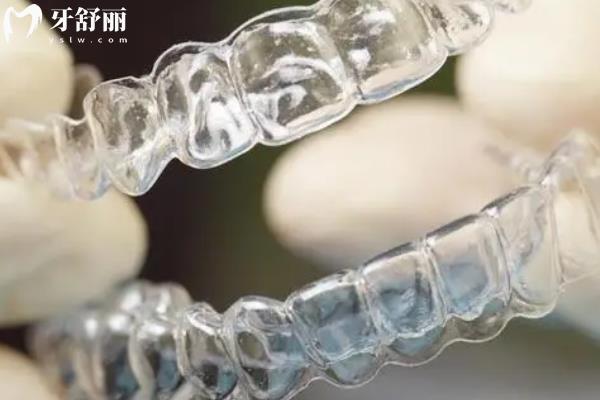 隱形牙套是什么材質做的？對人體有害嗎？