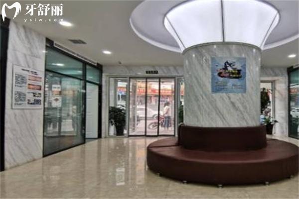 山西陽泉?jiǎng)⒖】谇辉\所大廳