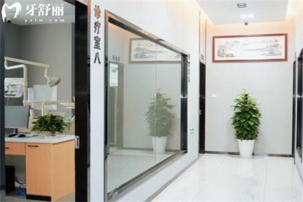 上?？笛琶揽谇婚T診價(jià)格表