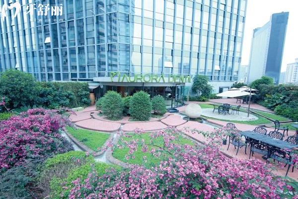 成都極光口腔醫(yī)院門店