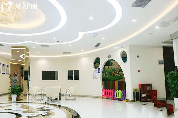 重慶拜博口腔大廳環(huán)境