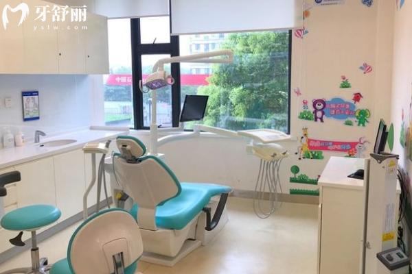 上海拜博口腔醫(yī)院治療室