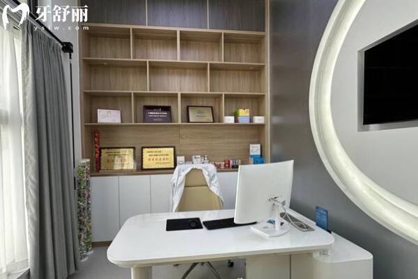 珠海諾貝爾口腔醫(yī)院地址有7家,正規(guī)連鎖機構