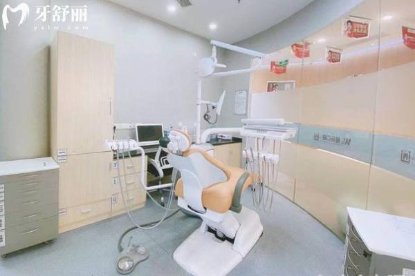 無錫維樂口腔醫(yī)院治療室
