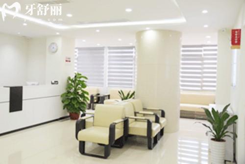 廣州廣大口腔等候區(qū)