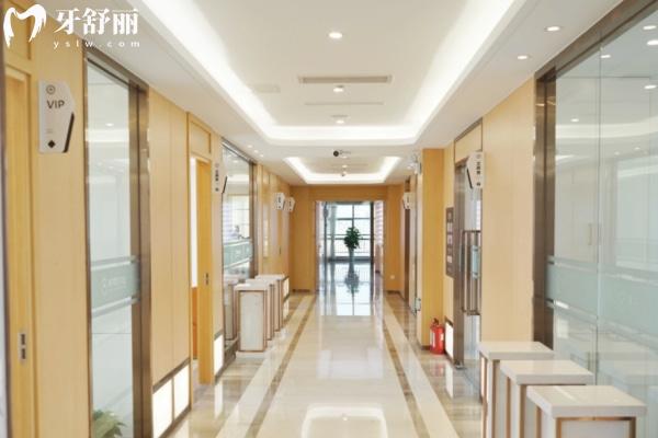 北極星口腔醫(yī)院可靠嗎怎么樣?可靠正規(guī)公布12家門店地址及價(jià)格表可就近選擇