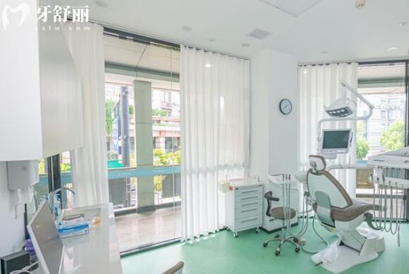 金華萊蒽口腔醫(yī)院是正規(guī)的嗎?正規(guī)資質