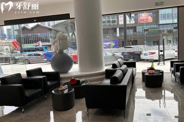 義烏牙博士口腔醫(yī)院地址在稠城街道,正規(guī)連鎖品牌