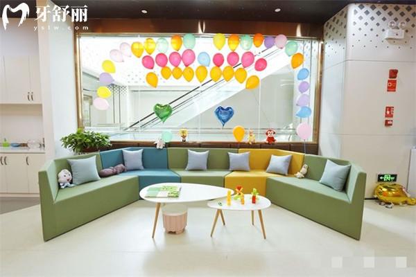 昆明松鼠口腔醫(yī)院地址查詢