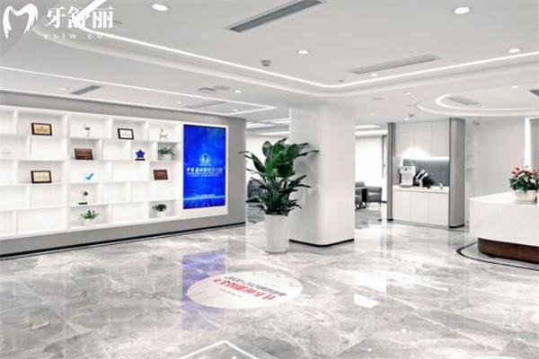 廣州中家醫(yī)口腔種植牙298元是真的!詳細(xì)種牙價(jià)格表看過絕不錯(cuò)過