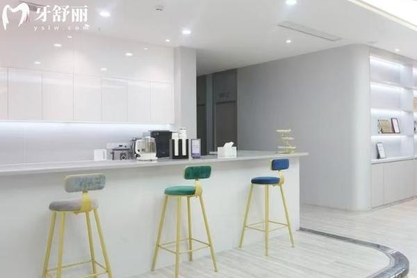 贛州唯樂口腔醫(yī)院前臺(tái)