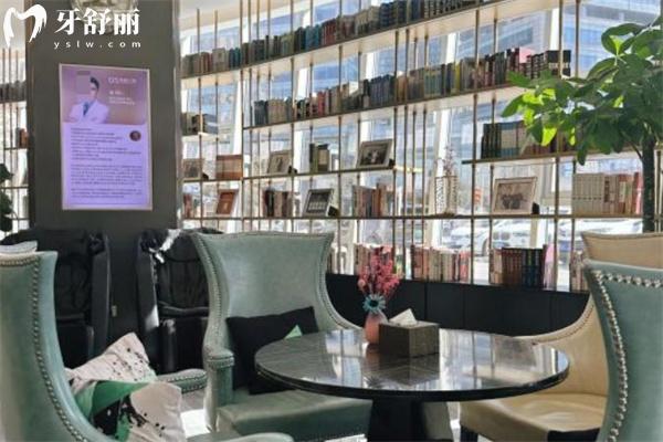 北京勁松口腔醫(yī)院種植牙價(jià)格表2025更新:種牙費(fèi)用3980+這些技術(shù)優(yōu)勢(shì)別錯(cuò)過