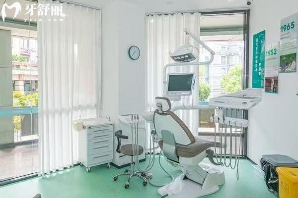 金華萊蒽口腔醫(yī)院治療室