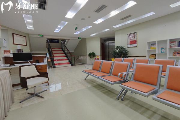 成都醫(yī)大口腔醫(yī)院地址在哪里