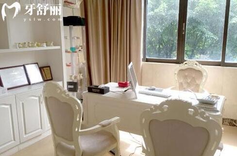 佛山曙光金子口腔醫(yī)院好嗎?深扒資質(zhì)/醫(yī)生/技術(shù)/口碑,還原真實水平