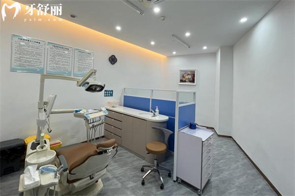 東莞穗和口腔門診價(jià)格表查詢:種植牙2980+牙齒矯正6800+根管治療380+全瓷牙1200+