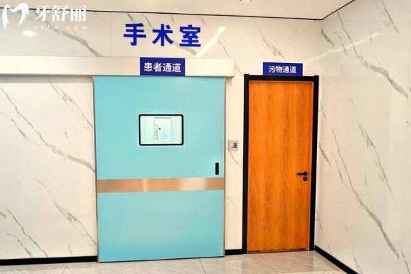 中諾口腔吸附性義齒價格