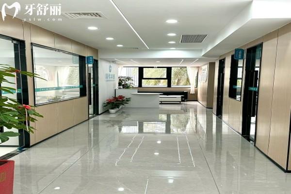 廈門集美現(xiàn)代口腔醫(yī)院是正規(guī)的嗎