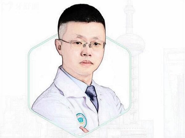 易看牙口腔院長(zhǎng)