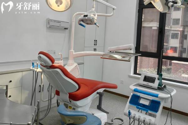 大連愛(ài)齒口腔 (3).jpg