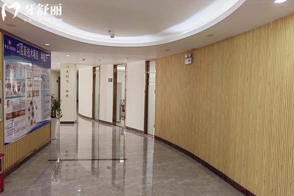 2026清遠(yuǎn)粵北 口腔醫(yī)院收費(fèi)標(biāo)準(zhǔn)，種植牙2500元起，矯正8000元起等價(jià)格透明