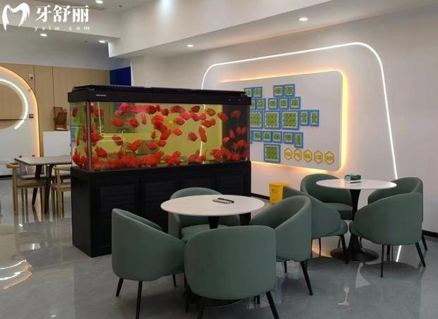 臨海德瓦口腔等候區(qū)