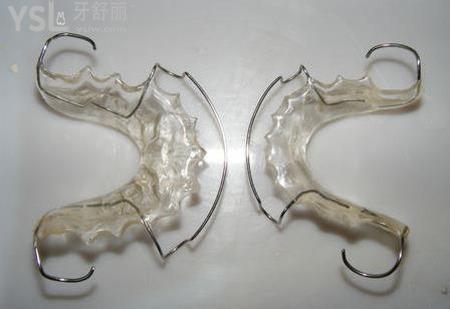 隱形牙套和保持器的區(qū)別在那里？