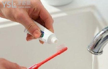 對齲齒最有效的牙膏是什么？