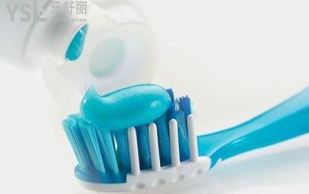 口腔潰瘍用什么牙膏好？