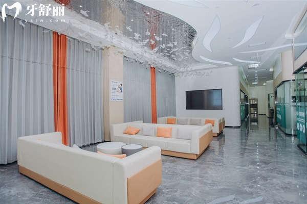 達(dá)州綺云口腔醫(yī)院是**的嗎?no!但是有二級(jí)資質(zhì)在成都也有分院